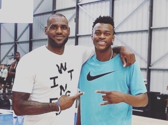首秀征服湖人球迷!场均28+13+9的天才大伤5年后,在NBA转型成为罗德曼