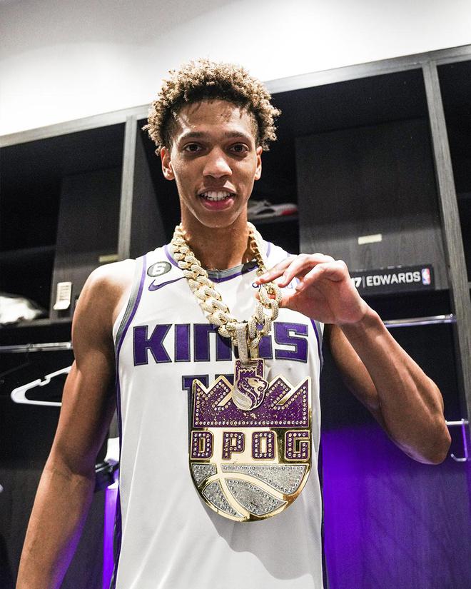 时隔17年重返季后赛!NBA本赛季最大黑马!迈克-布朗打造历史最强进攻大队